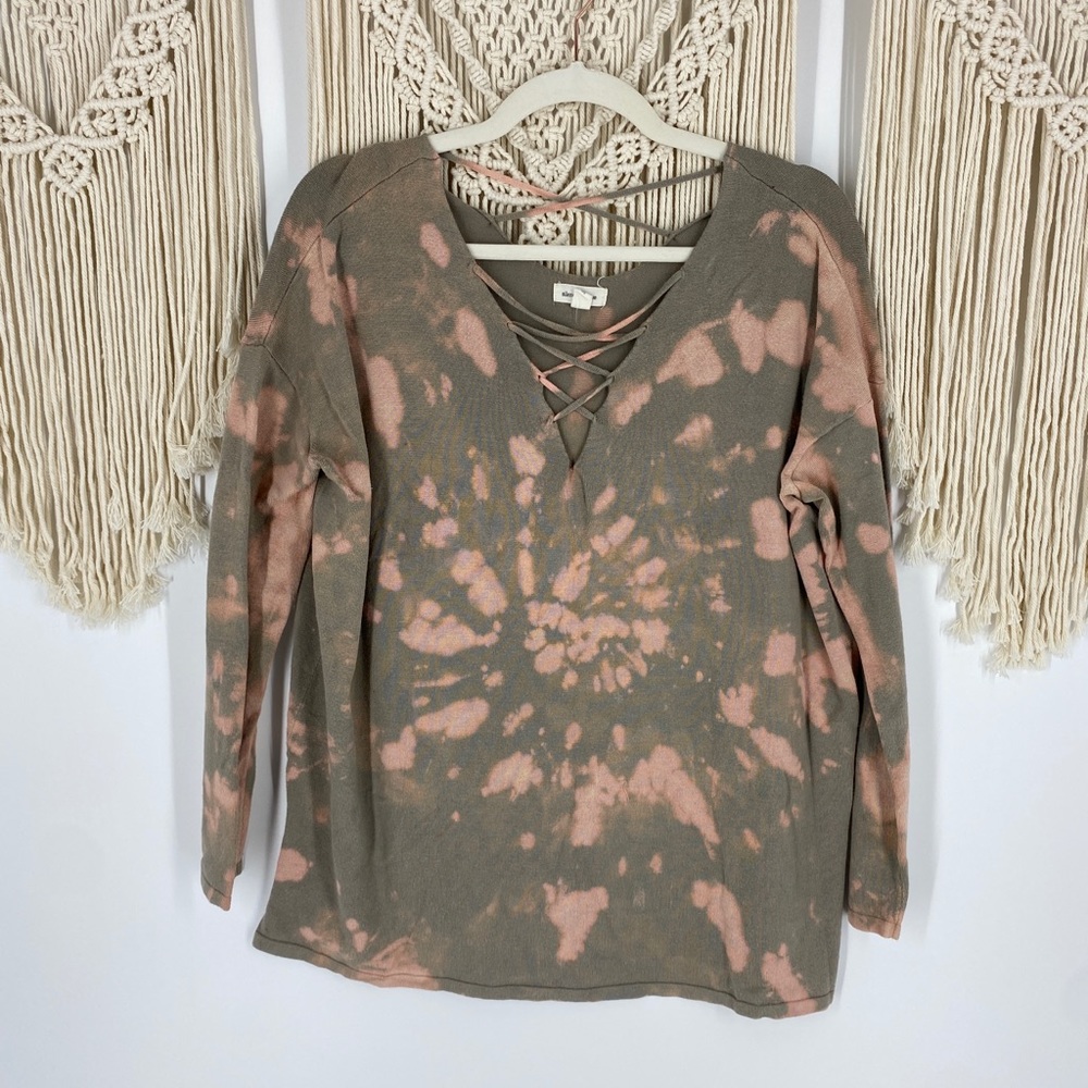 Silence + Noise Tie Dye Crisscross V-Neck Shirt